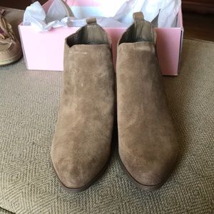 Crown Vintage Ankle Boots